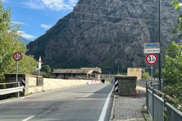 Lavori di consolidamento al ponte di Issogne: limitazioni temporanee al traffico pesante