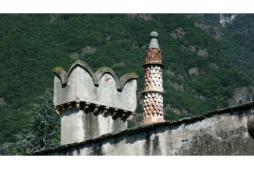 araldico sul tetto del Castello