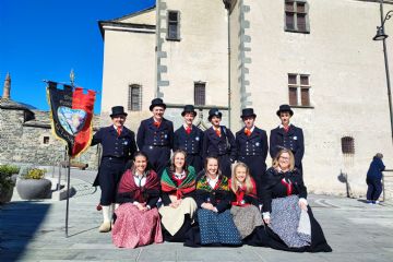 Gruppo folkloristico "Li Tsoque d'Ayas"